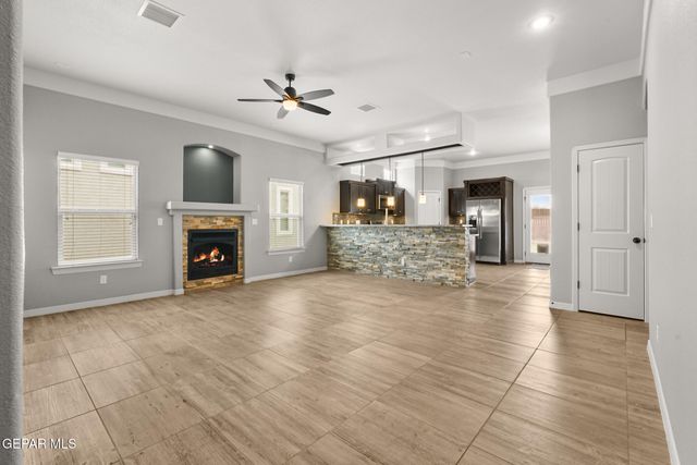 654 DARLINGTON Drive, El Paso, TX 79928