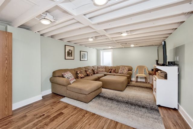4128 70th Street, Urbandale, IA 50322