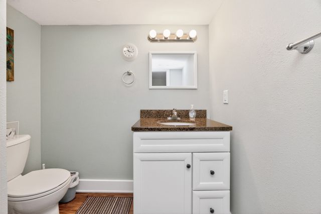 4128 70th Street, Urbandale, IA 50322