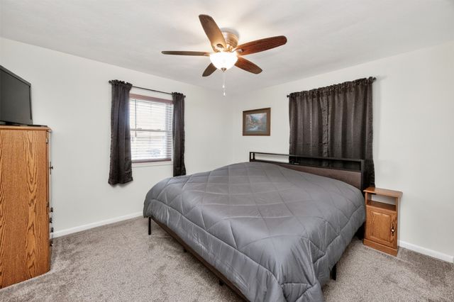 4128 70th Street, Urbandale, IA 50322