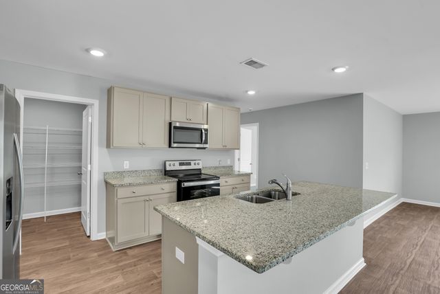 126 Tobago Circle, Guyton, GA 31312