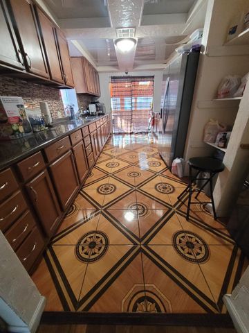 2013 Deats Road, Dickinson, TX 77539