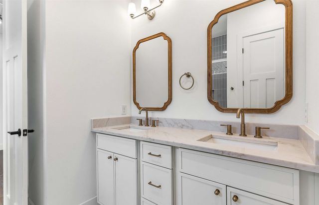 4610 Gracey Street, Dallas, TX 75216