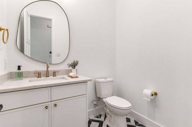 4610 Gracey Street, Dallas, TX 75216