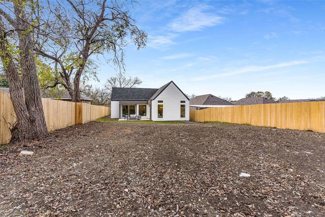 4610 Gracey Street, Dallas, TX 75216