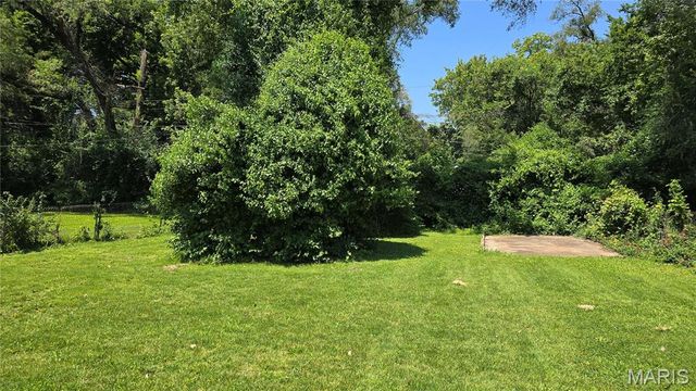 1469 Ferguson Avenue, St Louis, MO 63133