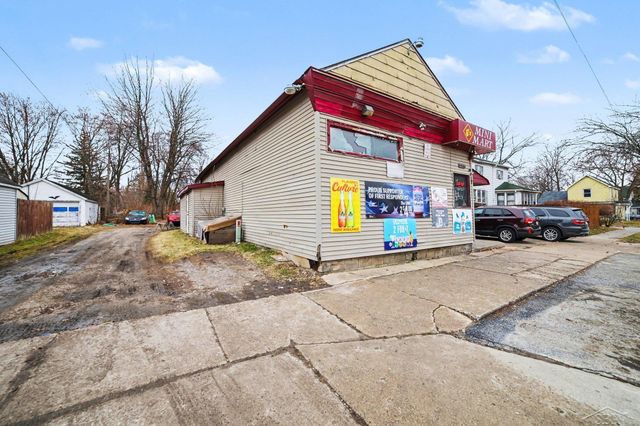 1215 Throop Street, Saginaw, MI 48602
