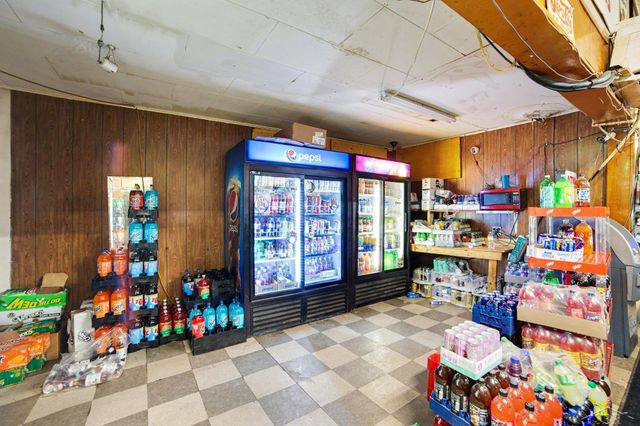 1215 Throop Street, Saginaw, MI 48602