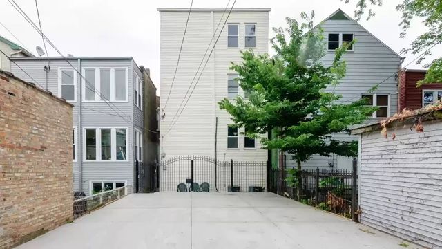 1650 N RICHMOND Street 2, Chicago, IL 60647