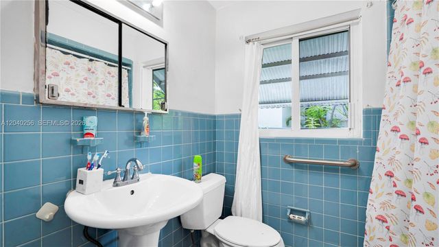 3145 Hollywood Blvd, Hollywood, FL 33021