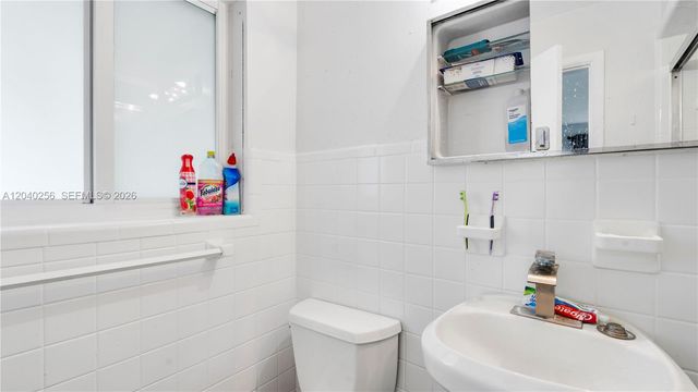 3145 Hollywood Blvd, Hollywood, FL 33021