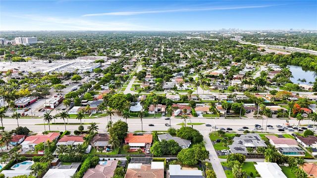 3145 Hollywood Blvd, Hollywood, FL 33021