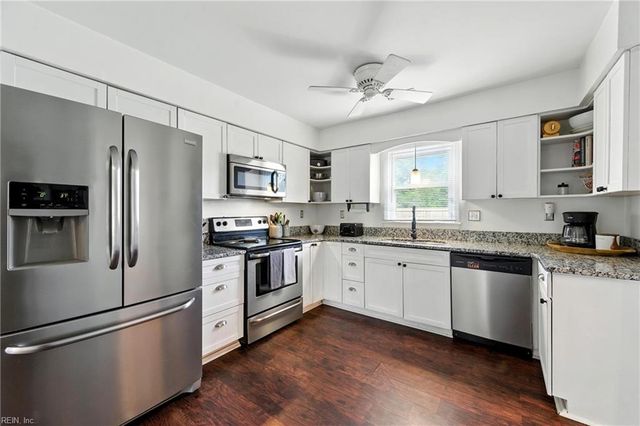 1404 Coldingham CT, Virginia Beach, VA 23464