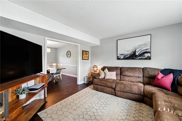 1404 Coldingham CT, Virginia Beach, VA 23464