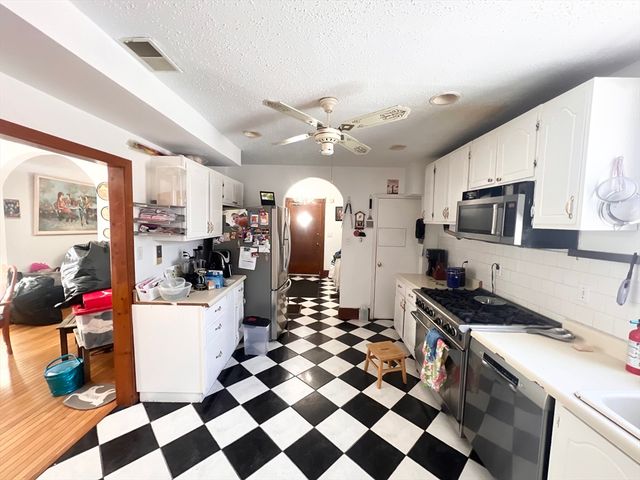 `146 Woodrow Ave, Boston, MA 02124