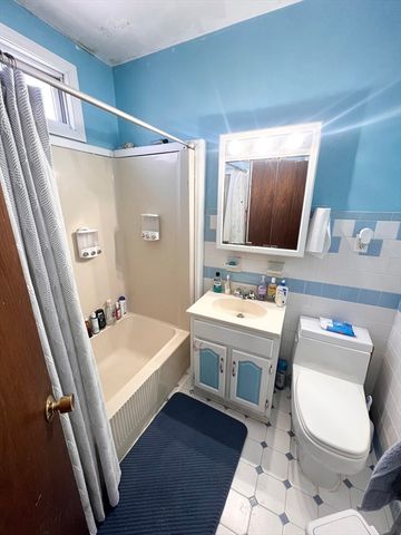 `146 Woodrow Ave, Boston, MA 02124