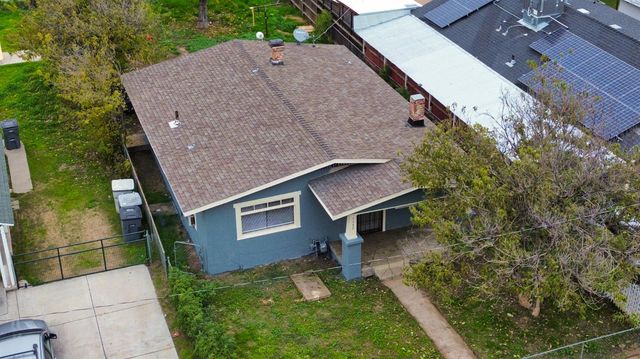 3539 E Mckenzie Avenue, Fresno, CA 93702