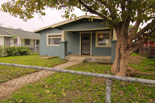 3539 E Mckenzie Avenue, Fresno, CA 93702