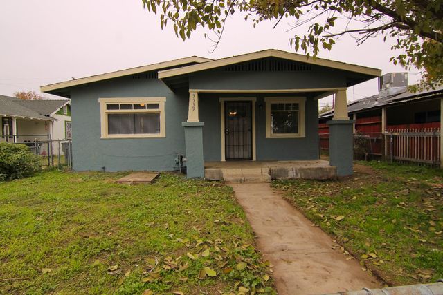 3539 E Mckenzie Avenue, Fresno, CA 93702