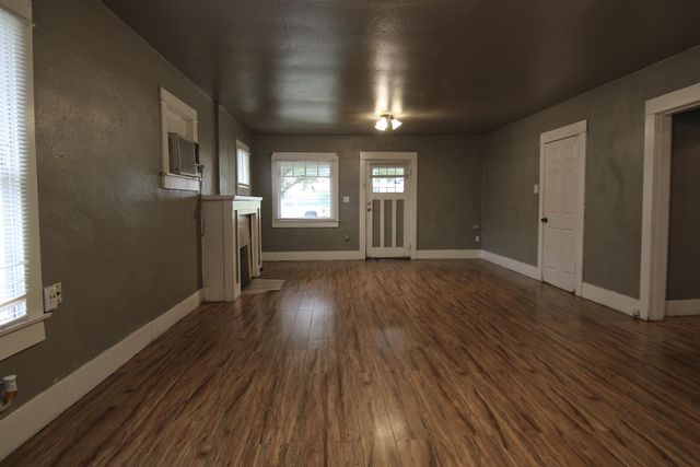 3539 E Mckenzie Avenue, Fresno, CA 93702