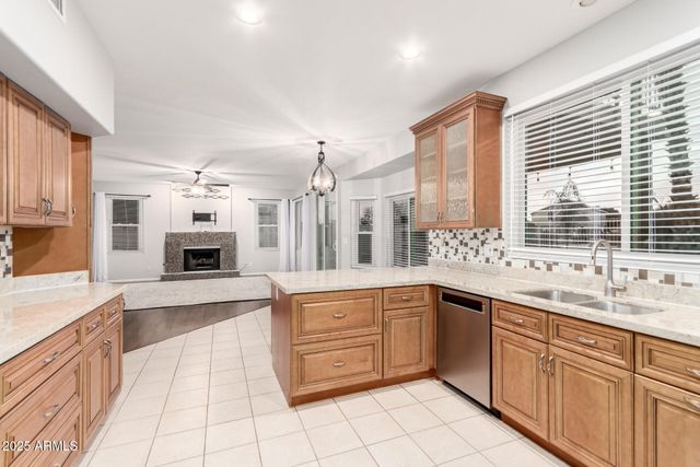 518 S PUEBLO Street, Gilbert, AZ 85233