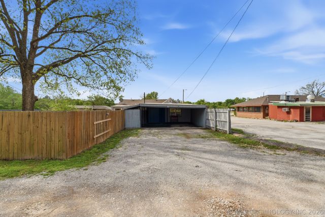 707 W Caddo Street, Cleveland, OK 74020