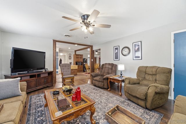 707 W Caddo Street, Cleveland, OK 74020