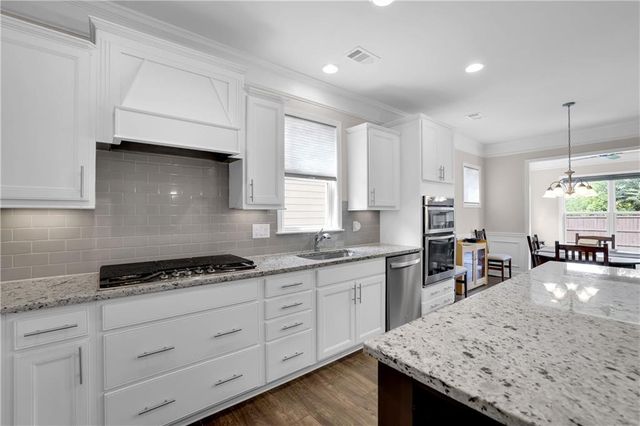 124 Wood Hollow Drive, Woodstock, GA 30188