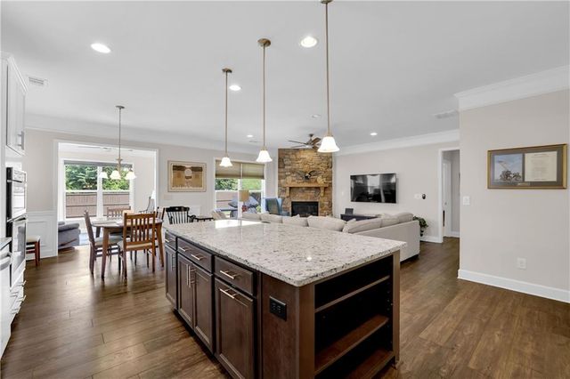 124 Wood Hollow Drive, Woodstock, GA 30188