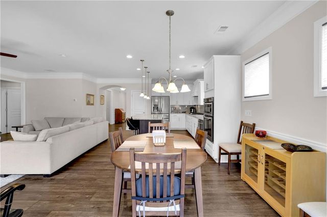 124 Wood Hollow Drive, Woodstock, GA 30188