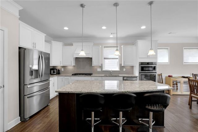 124 Wood Hollow Drive, Woodstock, GA 30188
