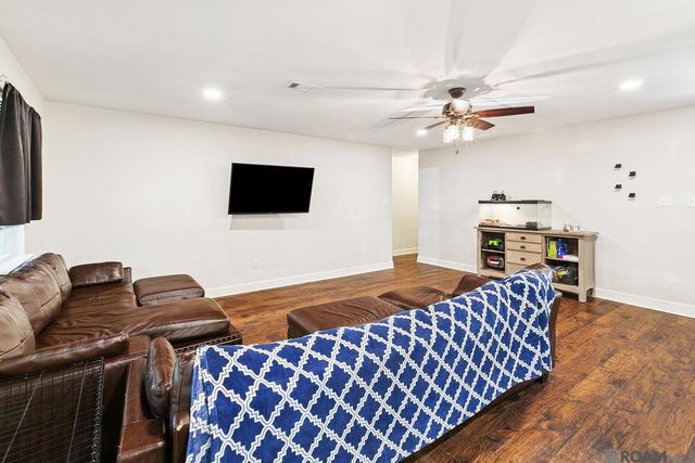 18069 Grace St, Prairieville, LA 70769