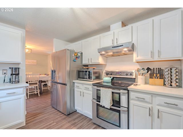 1965 BLACKTAIL Ln, Woodland, WA 98674