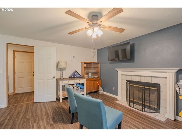 1965 BLACKTAIL Ln, Woodland, WA 98674