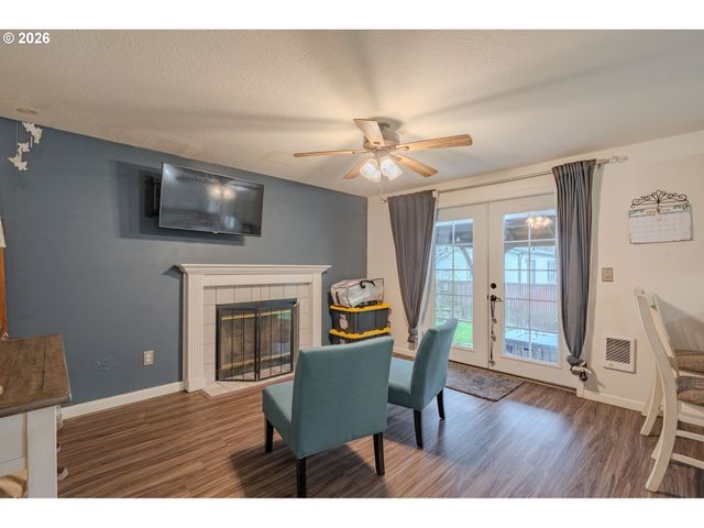 1965 BLACKTAIL Ln, Woodland, WA 98674