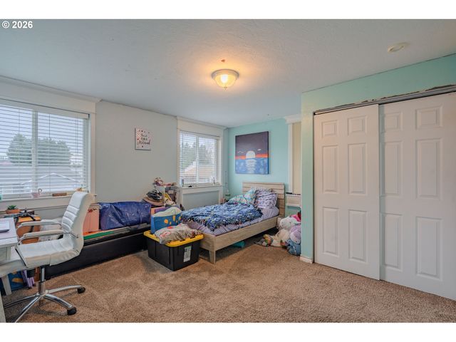 1965 BLACKTAIL Ln, Woodland, WA 98674