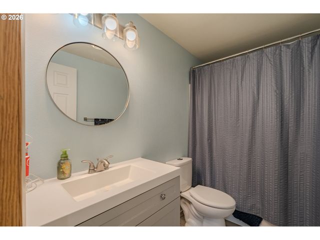 1965 BLACKTAIL Ln, Woodland, WA 98674