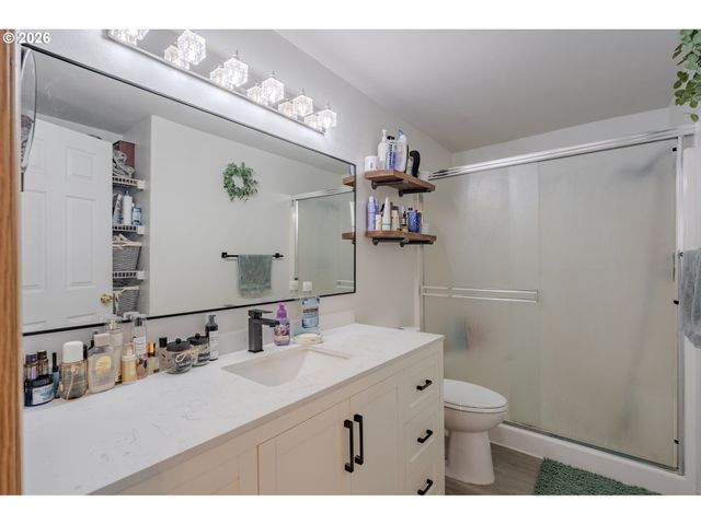 1965 BLACKTAIL Ln, Woodland, WA 98674