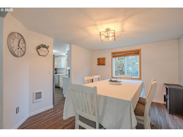 1965 BLACKTAIL Ln, Woodland, WA 98674