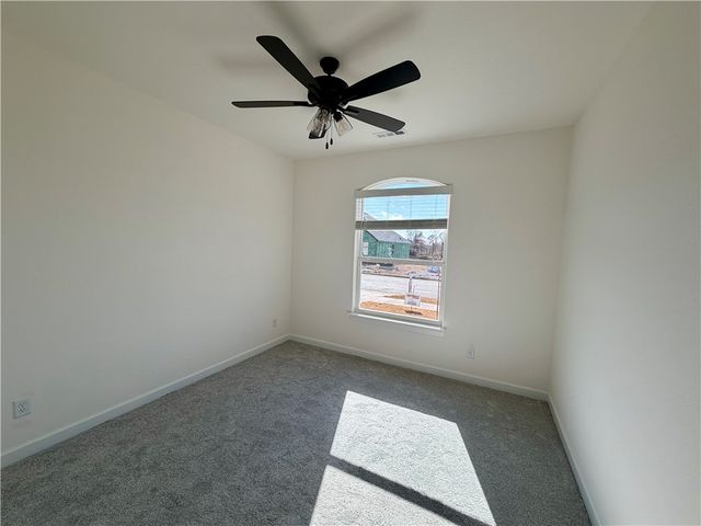 1906 Farmer Street, Pea Ridge, AR 72751