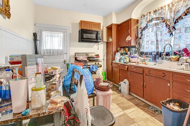 1651 N Mayfield Avenue, Chicago, IL 60639