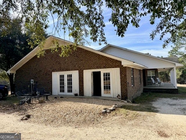 1431 Community Road, Glennville, GA 30427