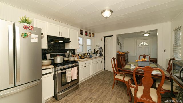 61 River Avenue, Patchogue, NY 11772