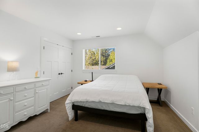 55377 Big River Drive, Bend, OR 97707