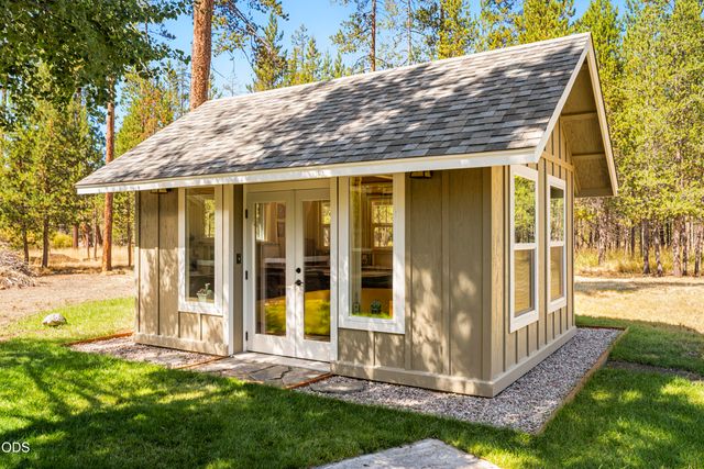 55377 Big River Drive, Bend, OR 97707