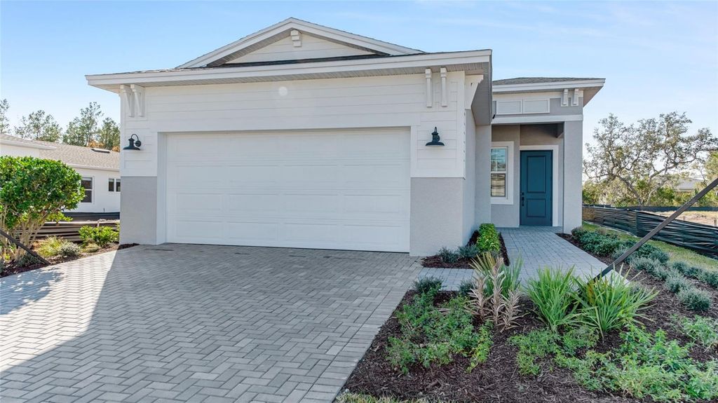 Image 1 of property listing at 1451 SANTORINI WAY, Tavares, FL 32778