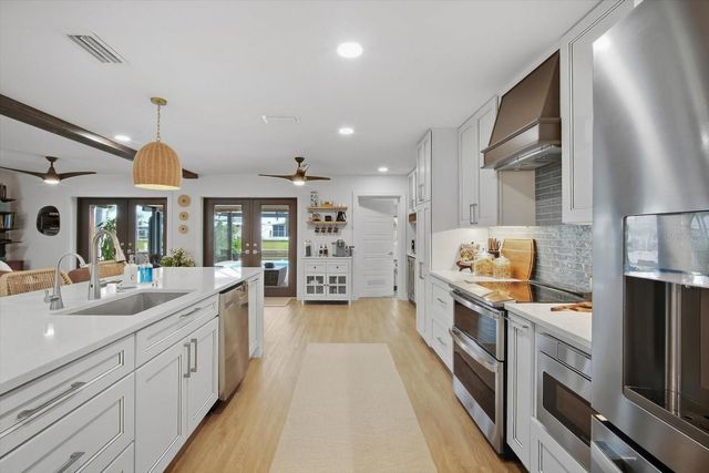 4511 BIMINI DRIVE, Bradenton, FL 34210