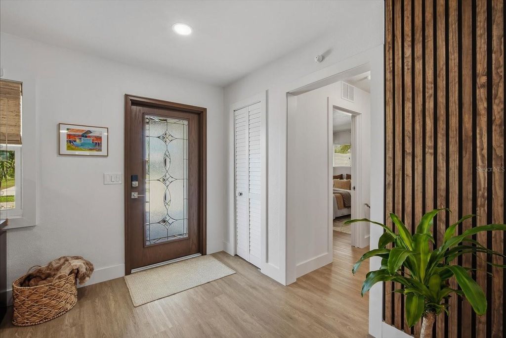 Image 9 of property listing at 4511 BIMINI DRIVE, Bradenton, FL 34210
