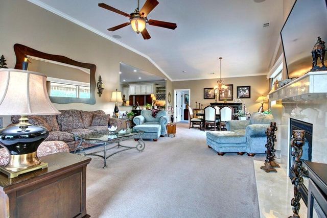 100 Springbrook Drive, Grants Pass, OR 97527