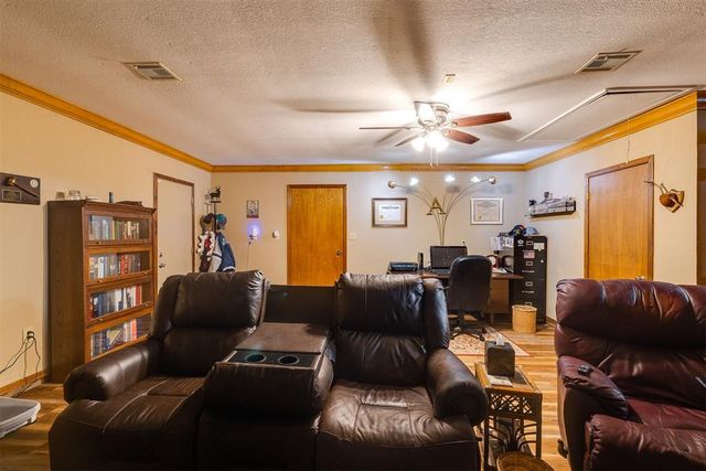 6400 E Etowah Road, Noble, OK 73068